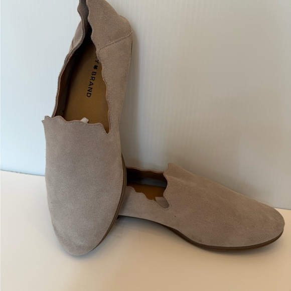 Lucky Brand Gray Scalloped Edge Suede Flats Women’s Size 8.5-loafers-shoes - Picture 1 of 9
